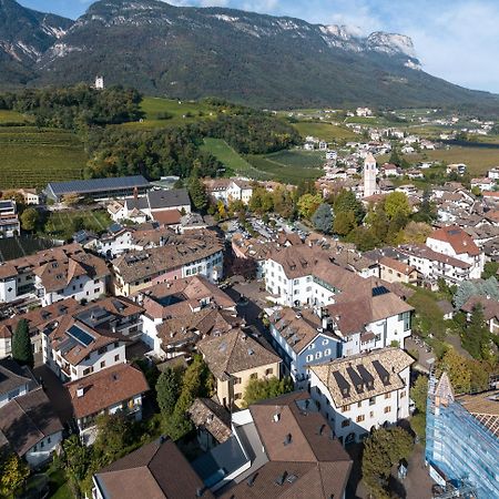 Schmitte Am Sonnenwirtsplatz Eppan In South Tyrol Apartment Appiano Sulla Strada Del Vino Exterior foto