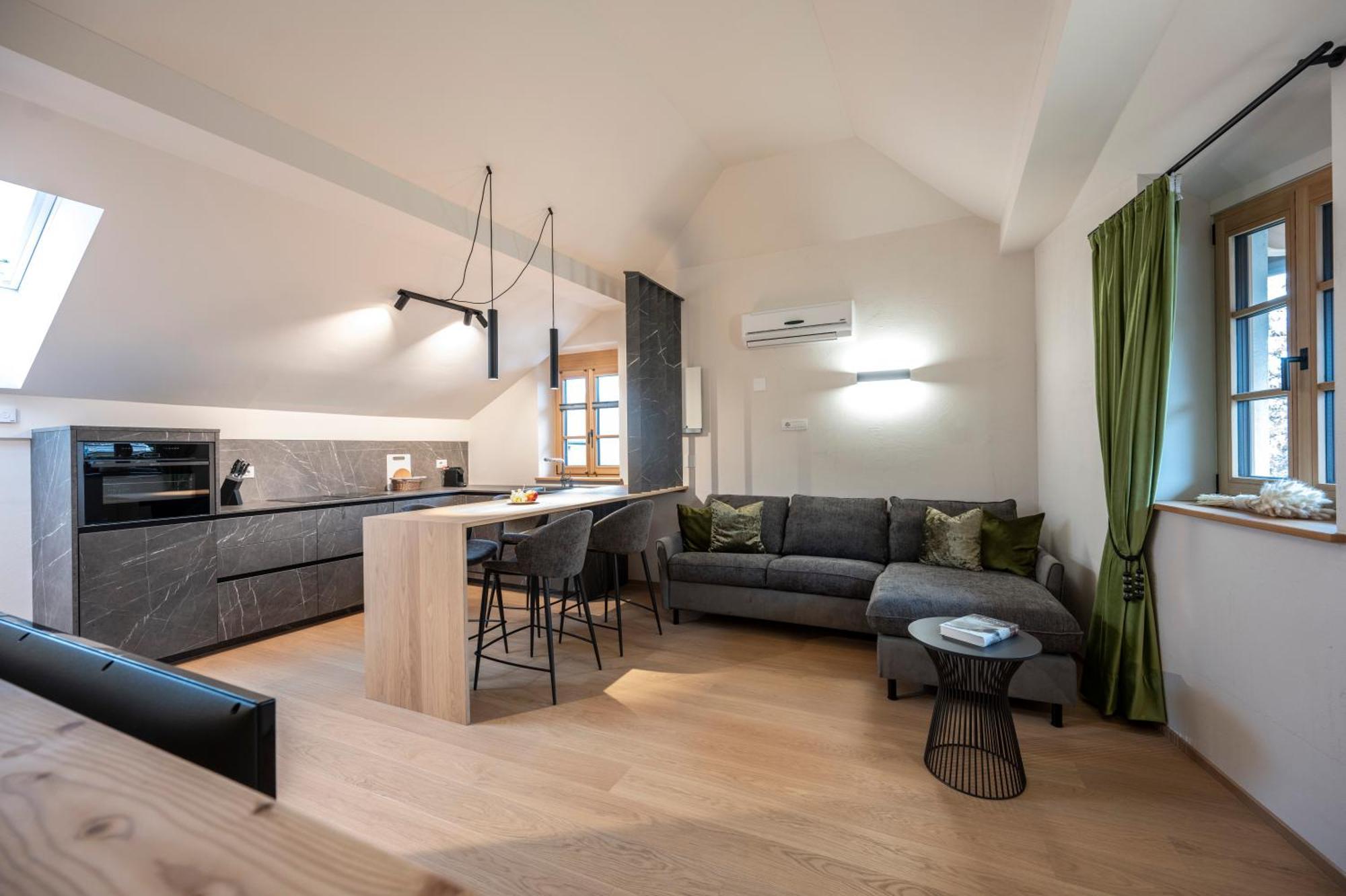 Schmitte Am Sonnenwirtsplatz Eppan In South Tyrol Apartment Appiano Sulla Strada Del Vino Exterior foto